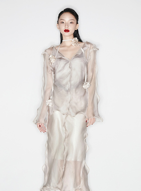 越南小众MUSTHAVE 2024年春季新款柔美荷叶边细腻透气套装裙