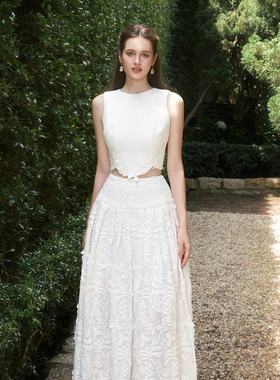 越南小众DARLING DIVA 2025年秋季新款优雅纯洁法式无袖套装裙