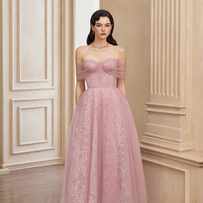 越南JOSEPHINE 2025年夏季新款朦胧粉色亮片植物肌理高腰抹胸裙