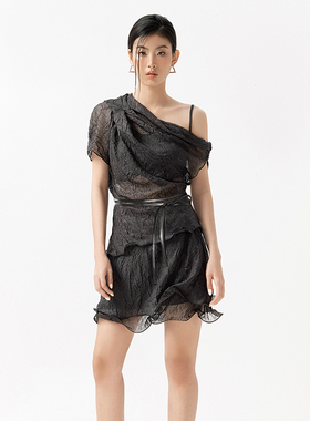 越南小众MUSTHAVE 2023年夏季新款朦胧复古木耳边上衣+半裙