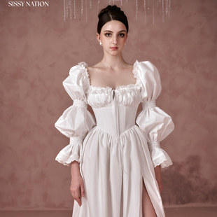 越南小众品牌SISSY 2025年夏季新款舒适透气白色方领法式连衣裙