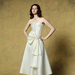 珍珠白缎面蝴蝶结抹胸裙 新款 越南小众品牌MAVEN 2026年春季