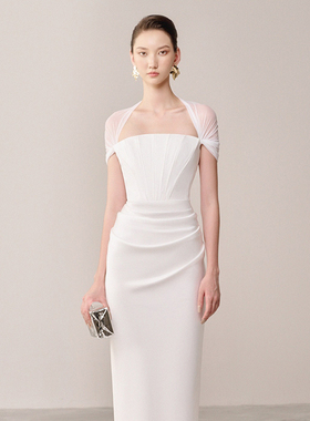 越南品牌WHITE PLAN 2024夏季新款白色气质鱼骨缎面轻礼服裙