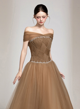 越南小众品牌CHOU PHAN 2025年秋季新款高级咖色编织感薄纱裙