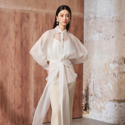 越南小众WHITEPLAN 2025年春季新款轻盈白色隐约透肤感衬衫套装