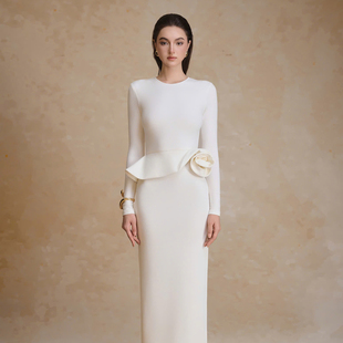 云感舒适贴身圆领白色立体套装 新款 2025年冬季 越南小众品牌ARTI