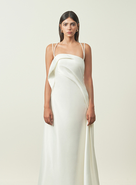 越南小众品牌TINH 2025年夏季新款莹润高级感白色缎面吊带长裙