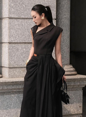 越南小众KEIRA TONG 2025年夏季新款黑色西装式设计感套装裙