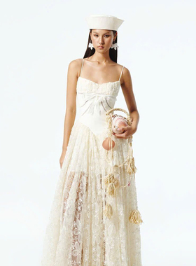 越南小众品牌ONONMM 2025年秋季新款清雅自然米白色花朵吊带长裙