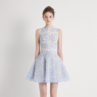 越南小众品牌DENIO 2026年夏季新款端庄淑女蓝色碎花连衣裙