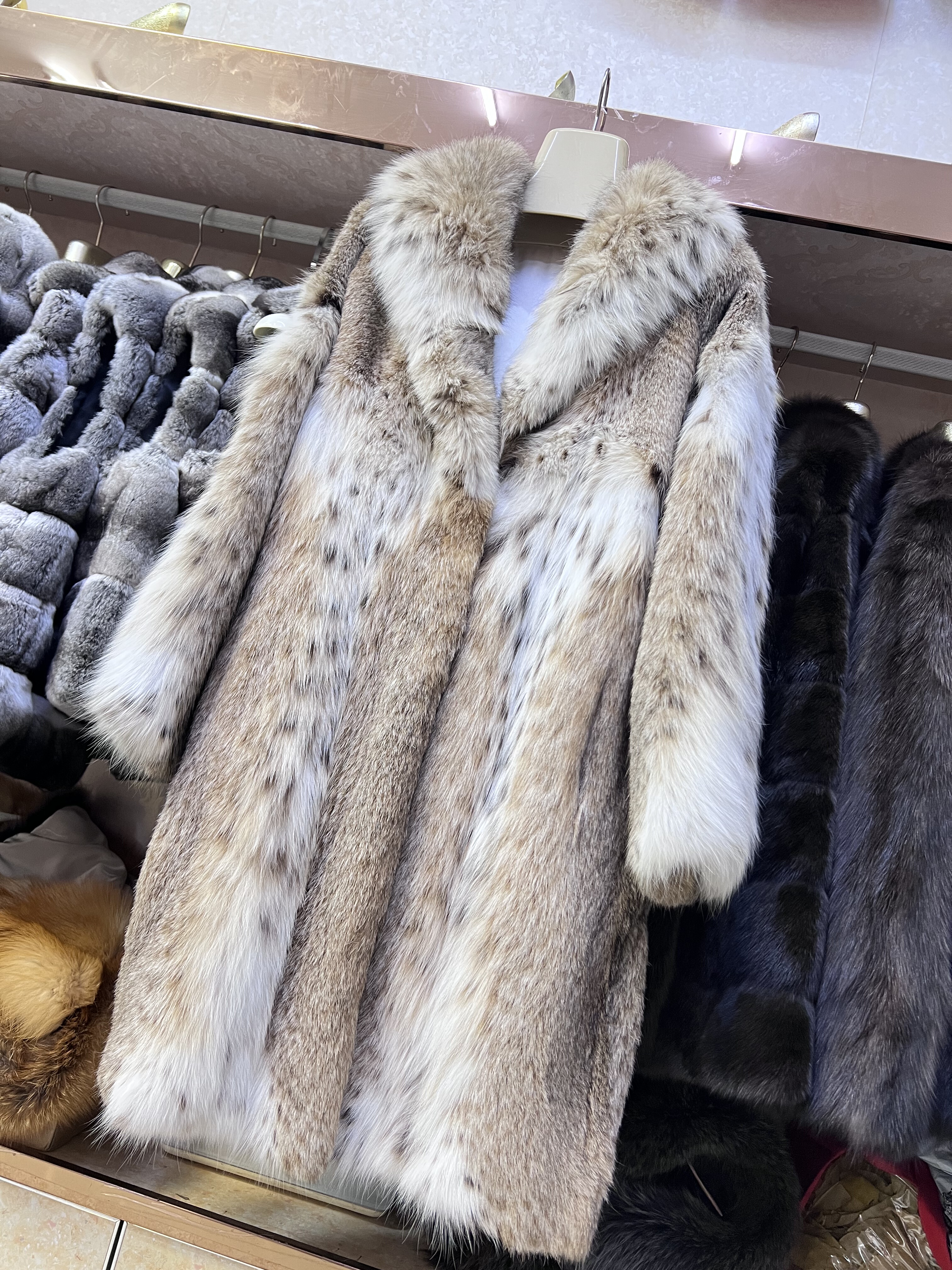 进口时尚显瘦LYNX猫皮草女原色外套冬季新款青果领气质百搭