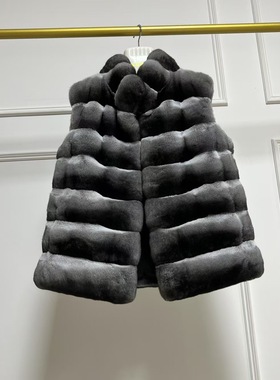 33000元皇冠XXXD龙猫皮草马甲栗鼠皮草马甲青紫蓝马甲、工厂直销