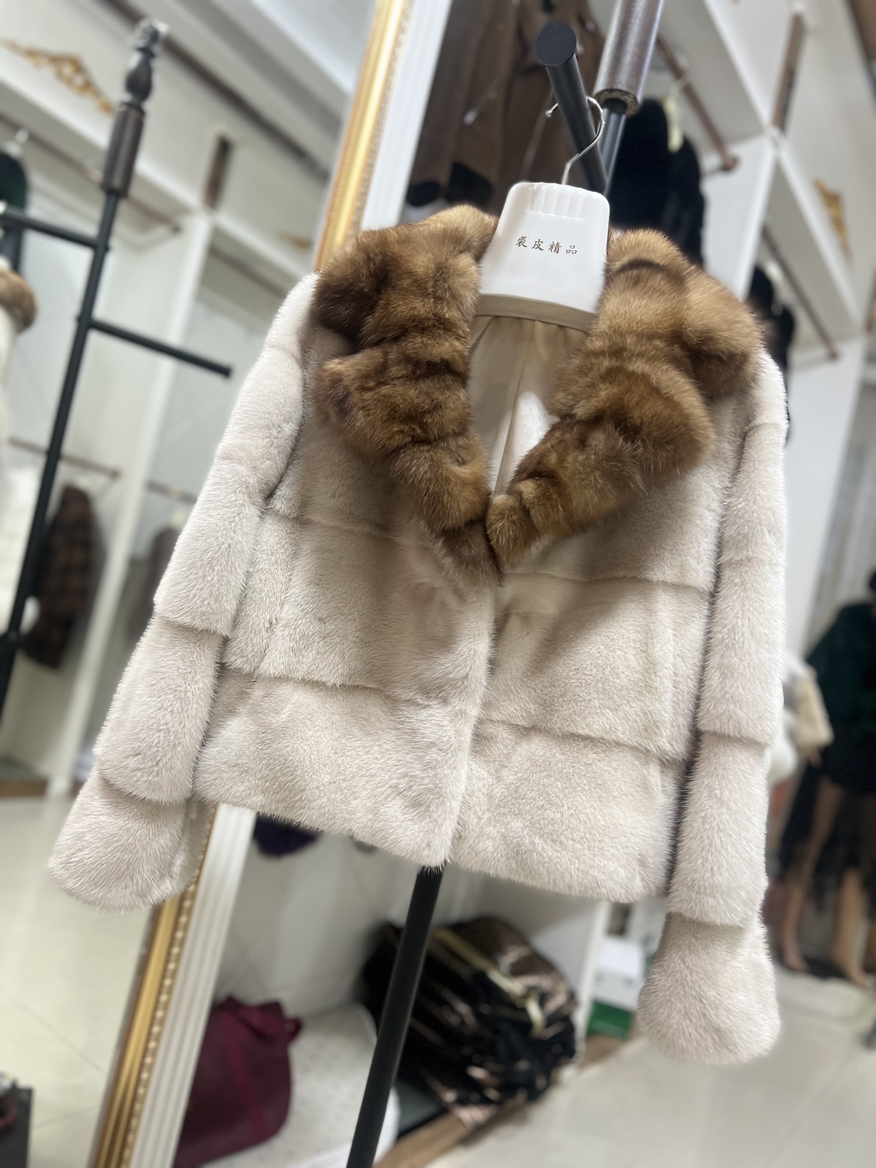 定制小个子版进口天鹅绒整貂水貂皮草外套原皮原色横排紫貂西装领