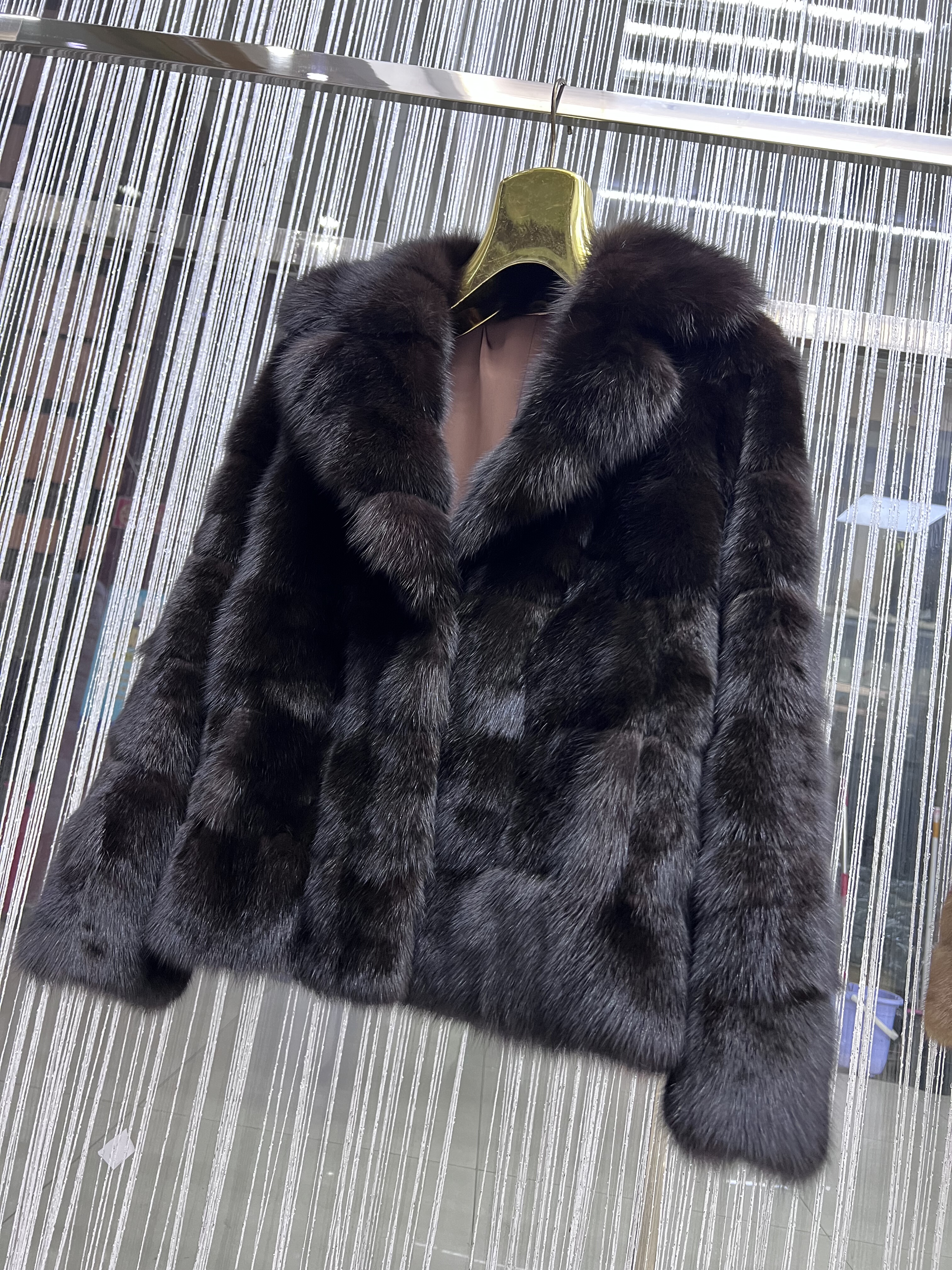 进口奢华俄罗斯紫貂黑金农夫色皮草外套女西装领横排短款裘皮大衣