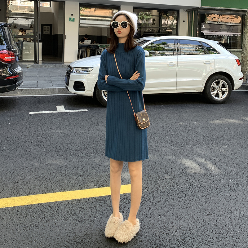 中长款打底毛衣女新款2023洋气秋冬连衣裙针织内搭外穿韩版毛衣裙