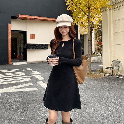 法式小心机针织连衣裙女修身显瘦