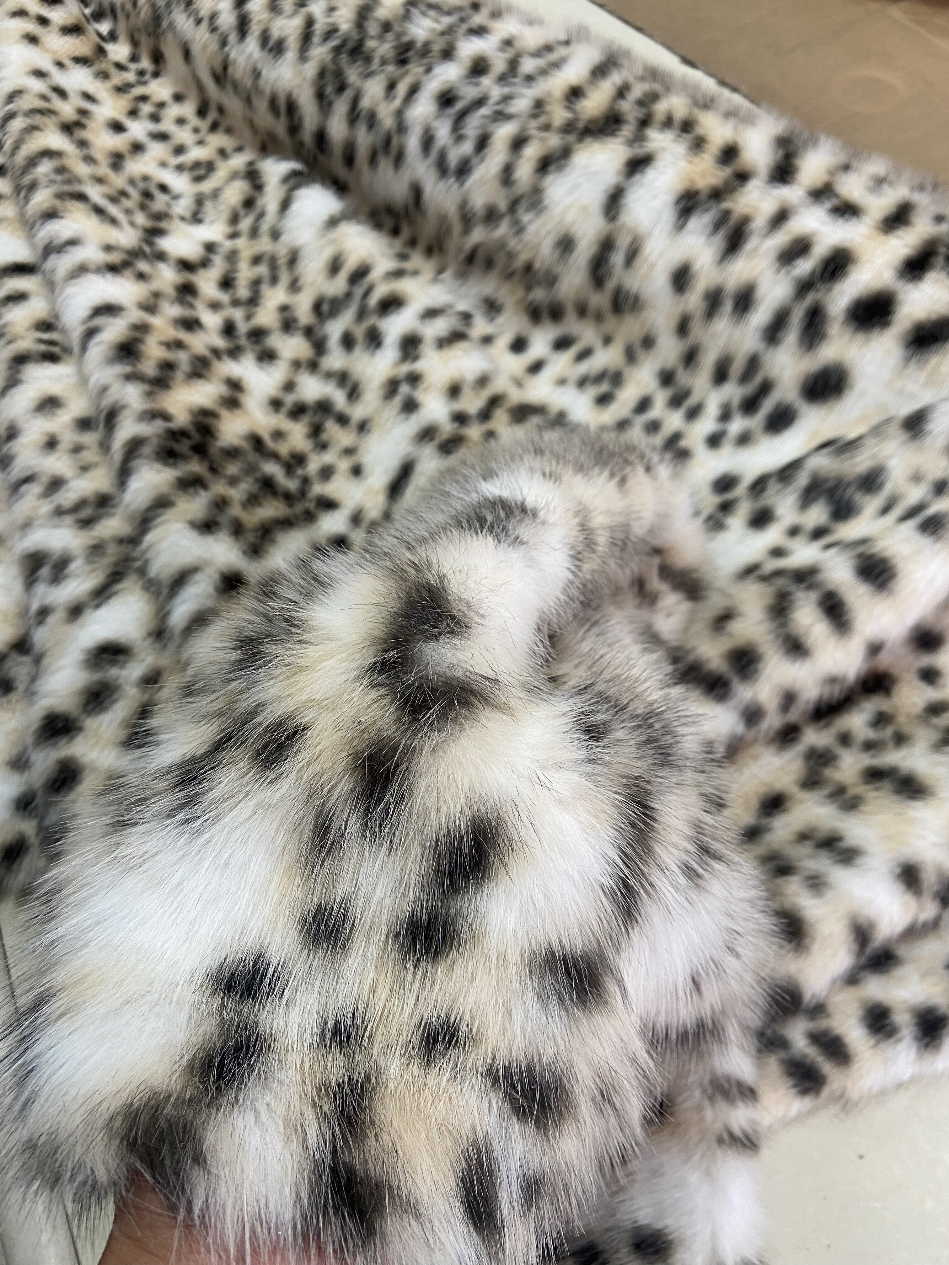 狐狸毛印山猫毛皮草毛绒布斑点猫豹纹大衣外套服装设计师手工diy