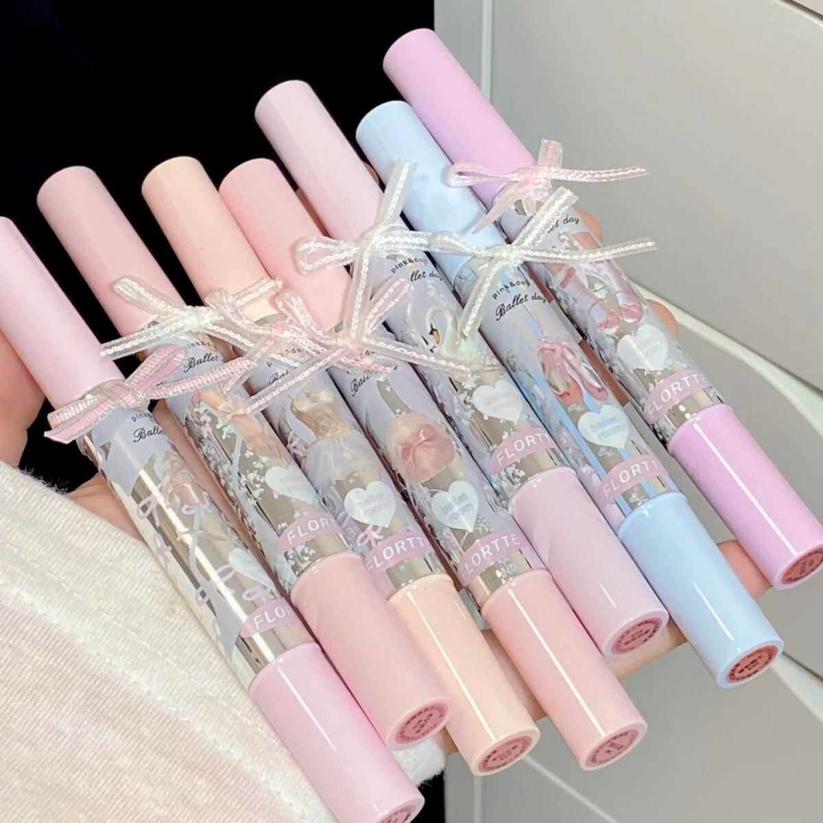 【新品现货】FLORTTE/花洛莉亚小蝴蝶结系列成膜唇蜜不易沾杯唇釉