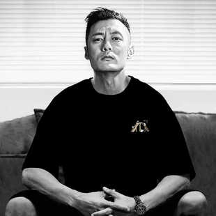 香港正品潮牌夏季卡通小熊猫滑梯半袖上衣男女款纯棉圆领短袖T恤