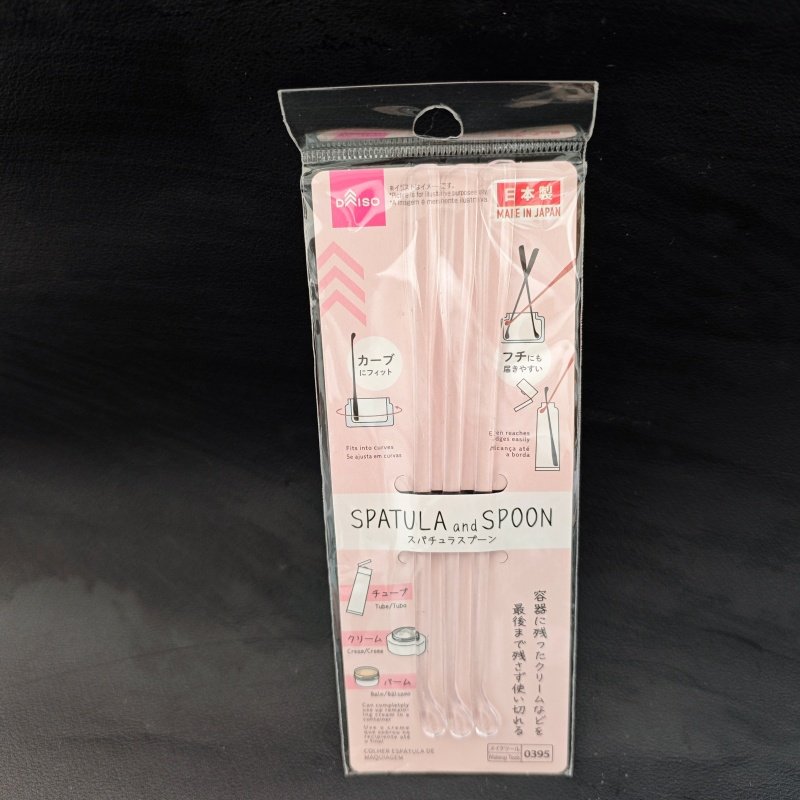 日本大创进口化妆品挖勺刮刀