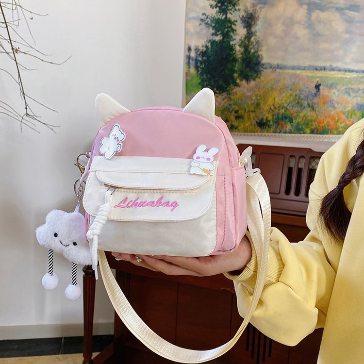 儿童斜挎包女孩轻便外出小背包女童可爱撞色小包包学生单肩手机包
