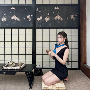 Elyssa暗涌蓝隙 原创高级感深蓝色性感小众西装包臀连衣裙女春夏