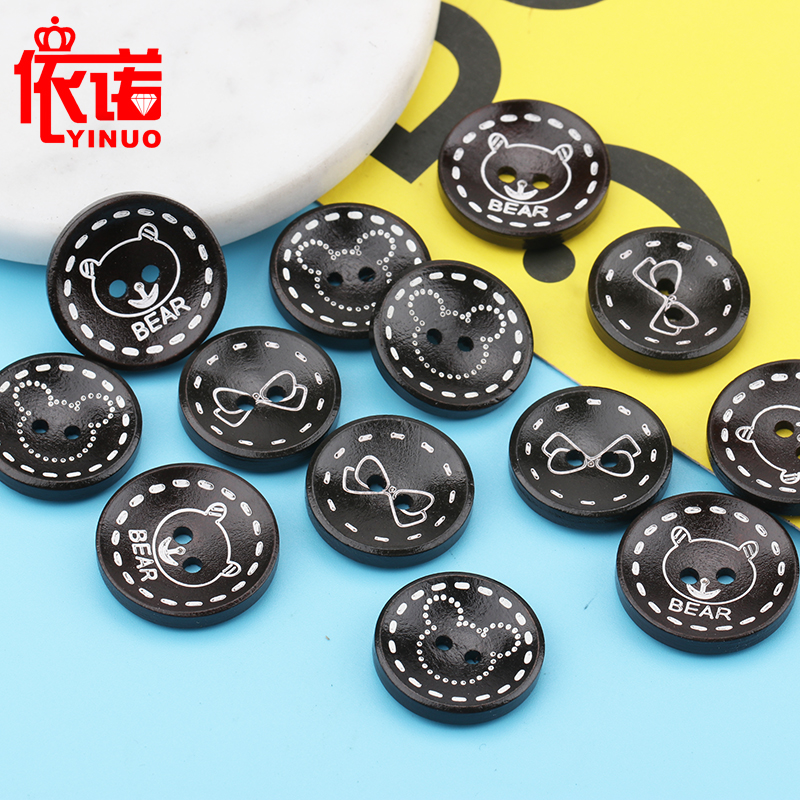 儿童可爱卡通木头纽扣家居服