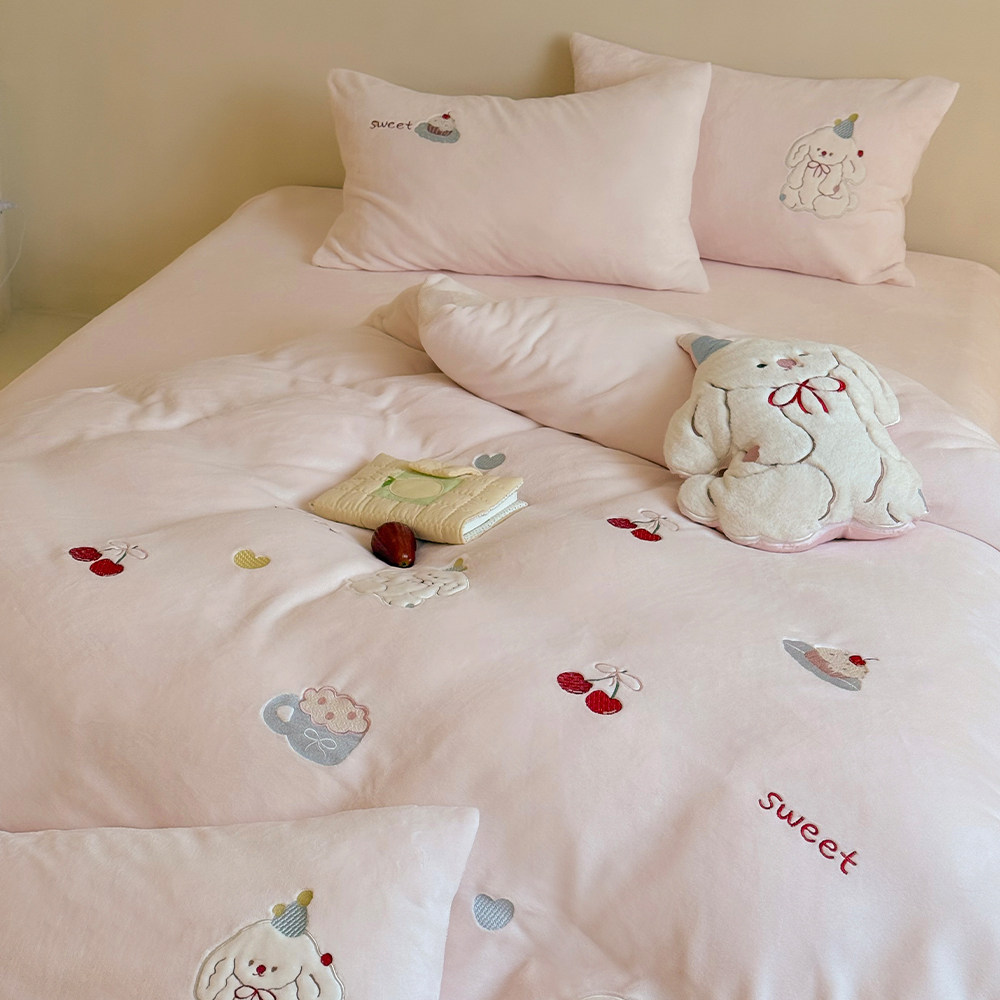 冬季卡通奶油啵啵兔加厚牛奶绒贴布绣四件套保暖珊瑚绒被套床品,床上用品,床品套件/四件套/多件套,淘宝优惠券,粉丝福利购,淘宝优惠卷