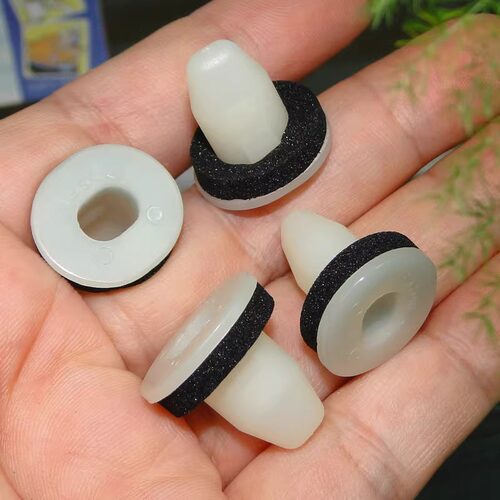 比亚迪后尾灯固定索环卡扣