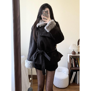 系带收腰显瘦气质灰色大衣 高级感毛领毛呢外套秋冬新款 FBB WORKS