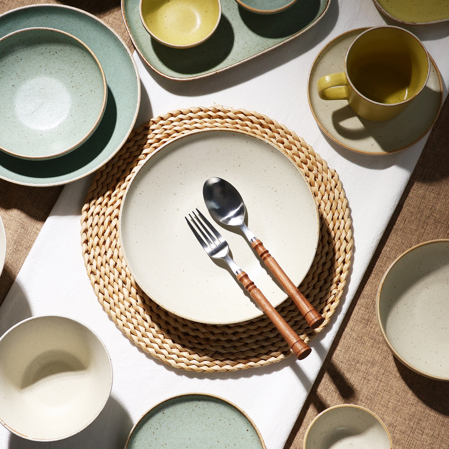 日本进口吾山窑PLAIN粗陶餐具诧寂复古陶瓷哑光餐盘餐碗