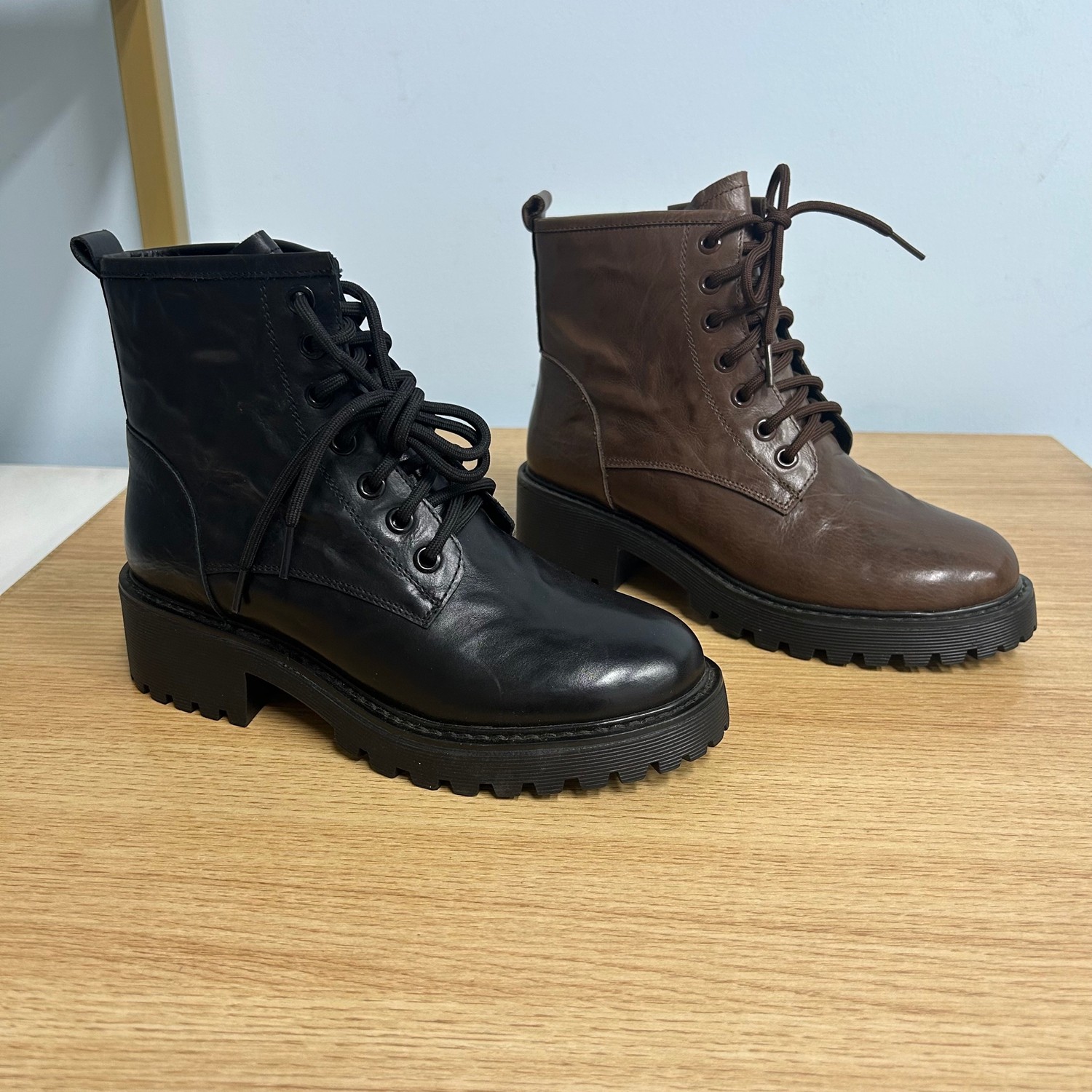 粗跟短靴女款瘦瘦靴系带后拉链短筒牛皮骑士靴马丁靴加绒