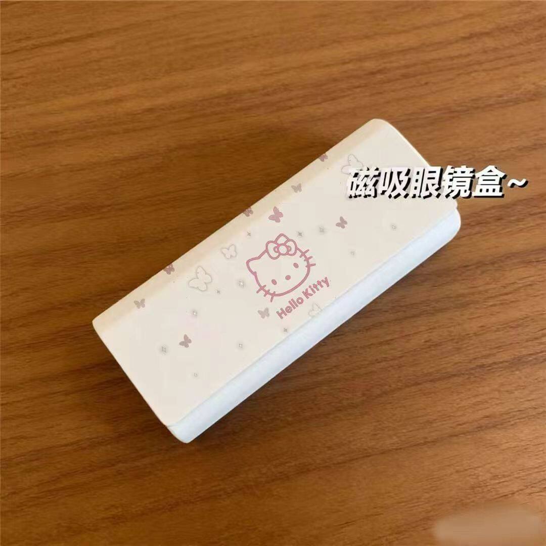 蝴蝶凯蒂猫眼镜盒磁吸式