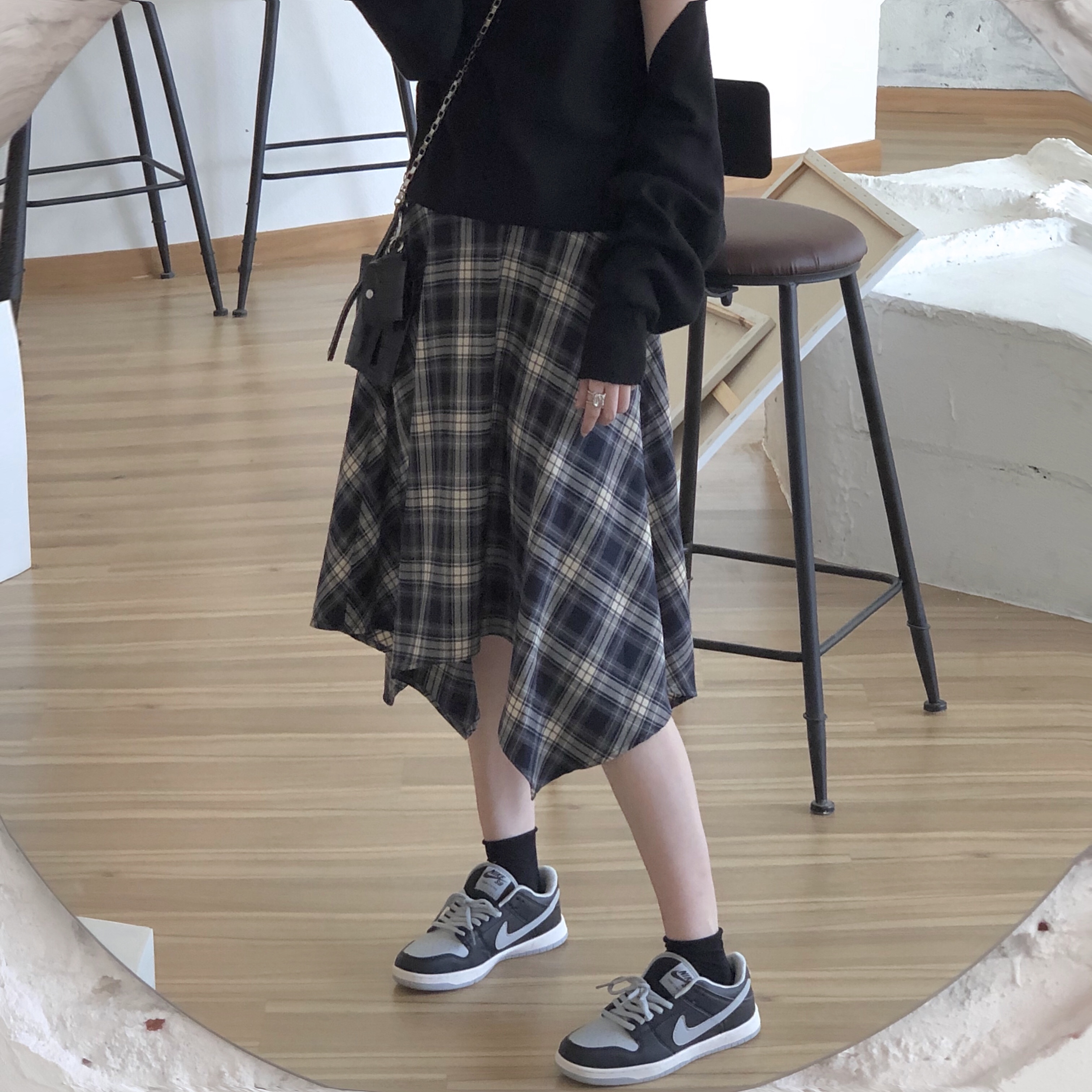 Real price, versatile, elastic and irregular skirt, plaid swing skirt