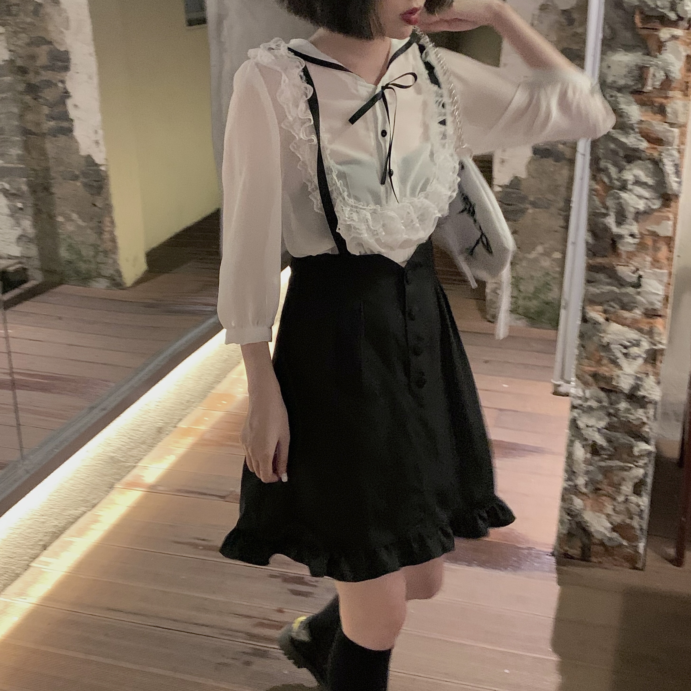 Real price Navy collar lace strap skirt suit shirt skirt academy style