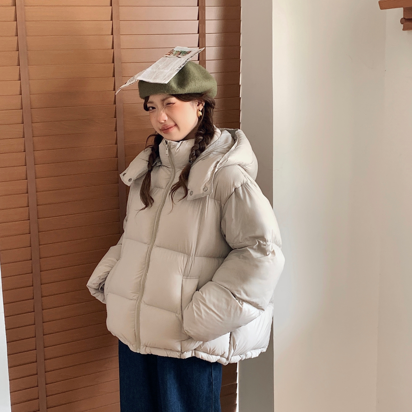 短款连帽90白鸭绒泡芙羽绒服女