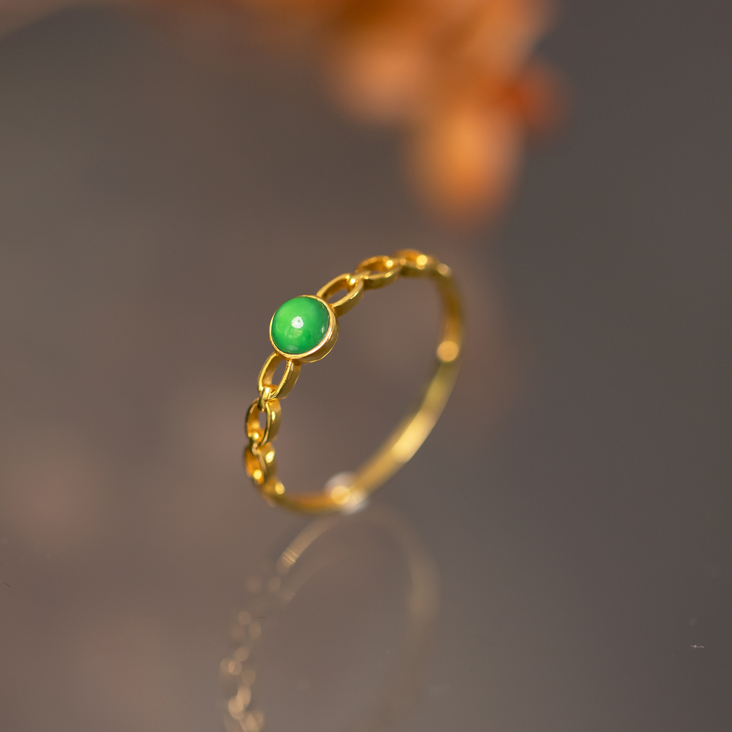 天然缅甸玉翡翠蛋面戒指18K金镶