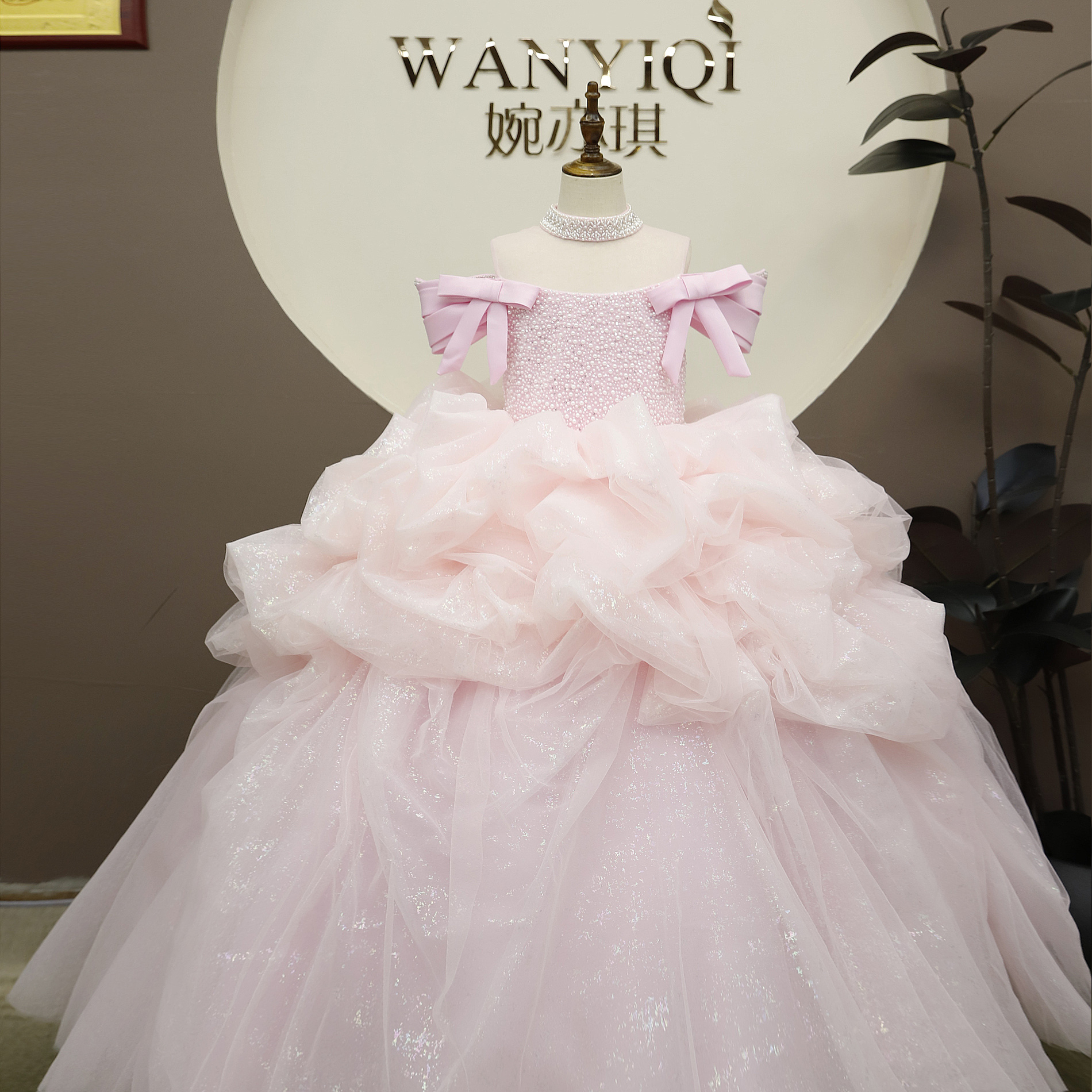 婉亦琪女童礼服生日公主裙粉白色