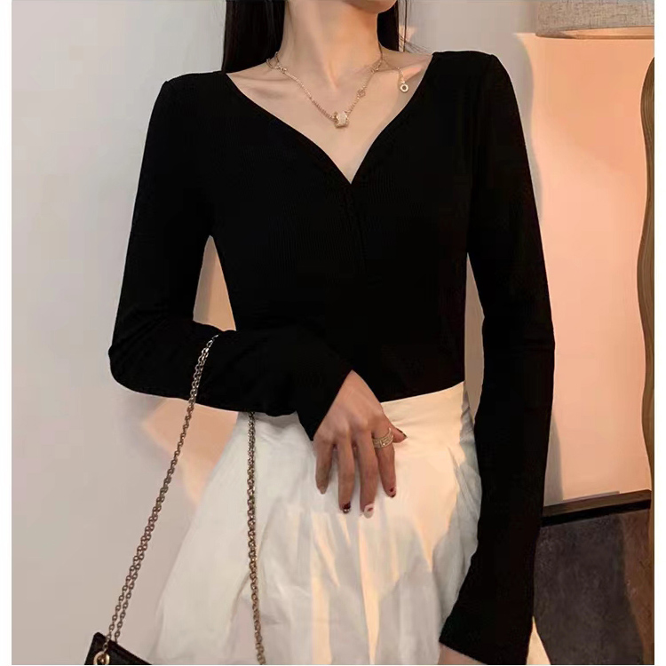 法式复古黑色v领长袖打底衫
