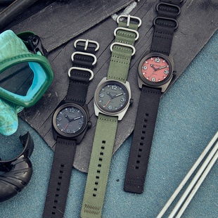 代购Nixon Clutch 42尼克松尼龙表带耐磨舒适休闲夜光石英防水男