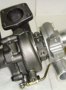 三菱帕杰罗L200 2.5TDI涡轮增压器VNT 4D56发动机49135-02652