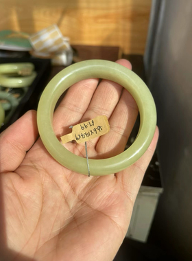 新疆和田玉黄玉手镯鸡油黄56圈口