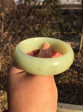 新疆若羌手镯女款天然和田玉