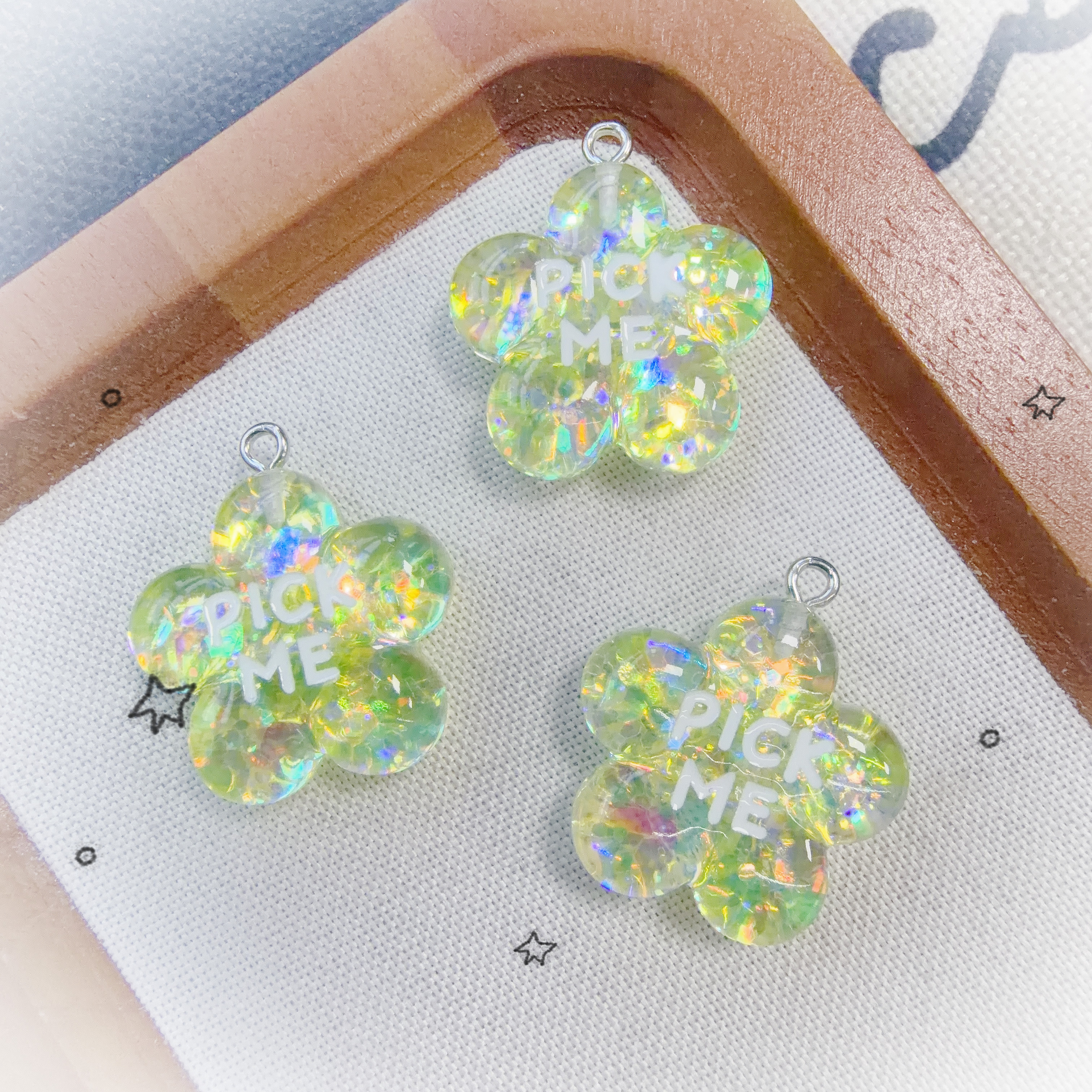 定制韩国胶单面pickme五瓣花贴片手机链包挂手工diy耳环发夹配件