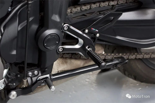 MOTOTRON升高脚踏竞技脚踏CNC