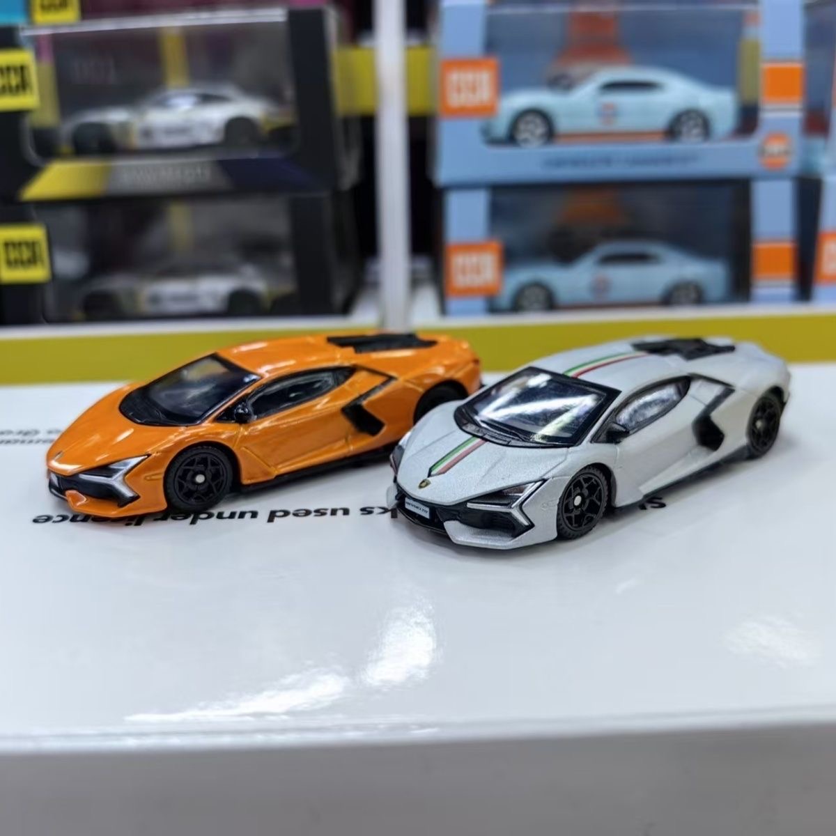 成真彩珀CCA1:64兰博基尼雷沃托Revuelto合金跑车赛车模型玩具