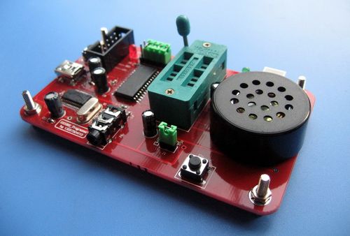 ISD1820P芯片编程器，烧录器,USB接口,电脑直录，批量复制语音