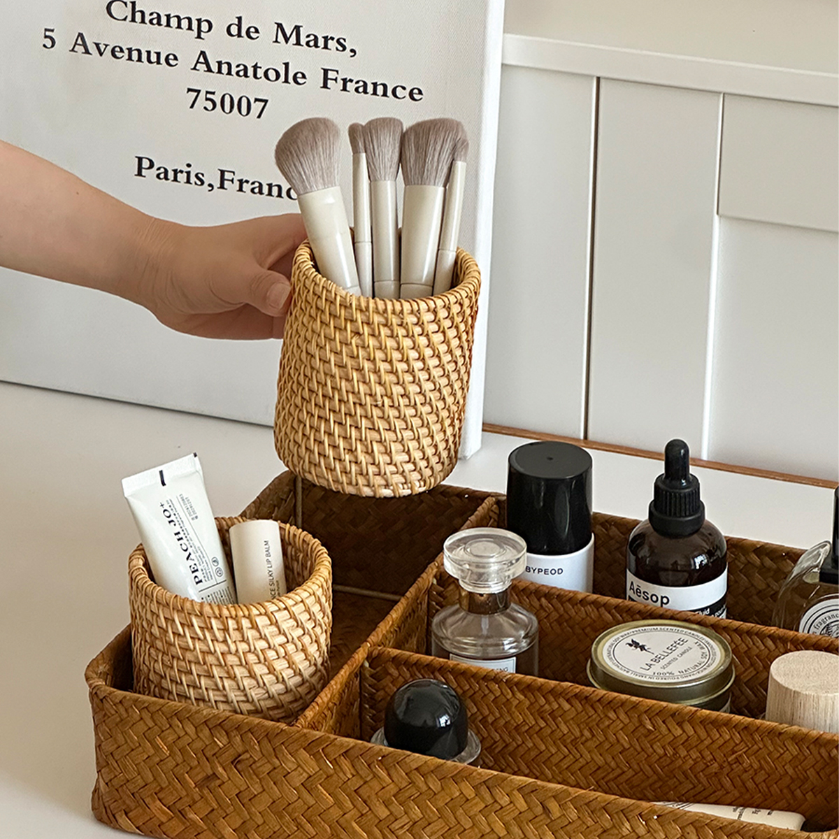 日式手工藤编收纳桶化妆品桌面分格编织收纳筐多功能收纳整理神器