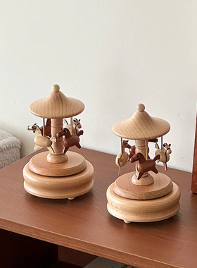 旋转木马音乐盒高级感礼物手工桌面装饰摆件精致复古八音盒榉木