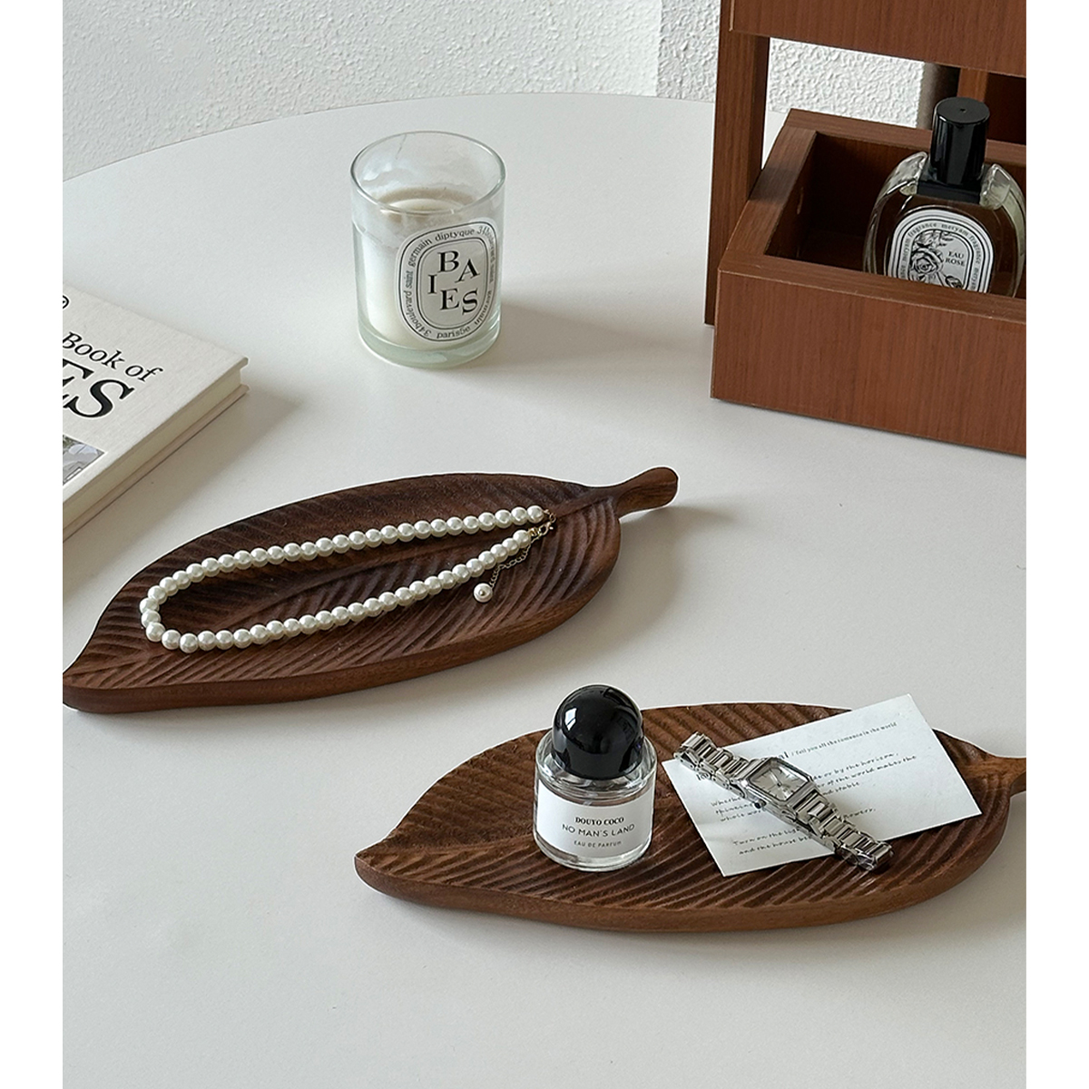 树叶形状胡桃木香薰托盘桌面收纳盘家居装饰摆件拍照道具高级复古